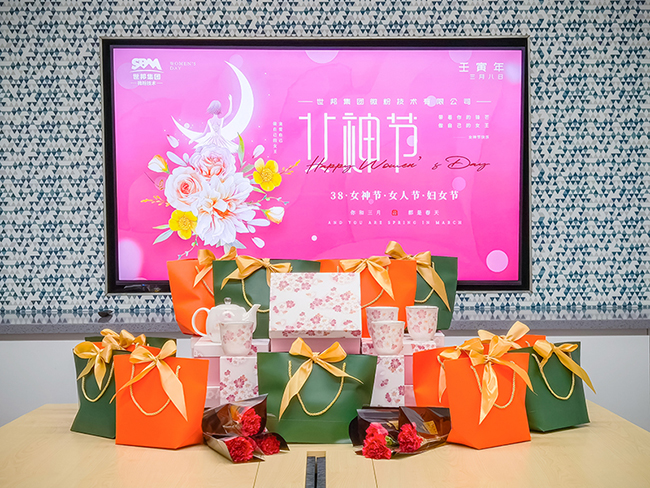 科利瑞克開(kāi)展慶?！叭恕眿D女節(jié)主題